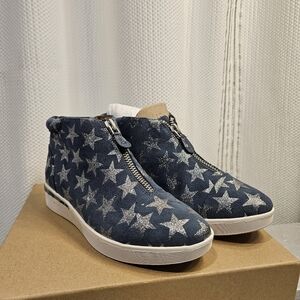 Blue Leather Silver Star-Patterned Zip Sneakers 7.5 NWT